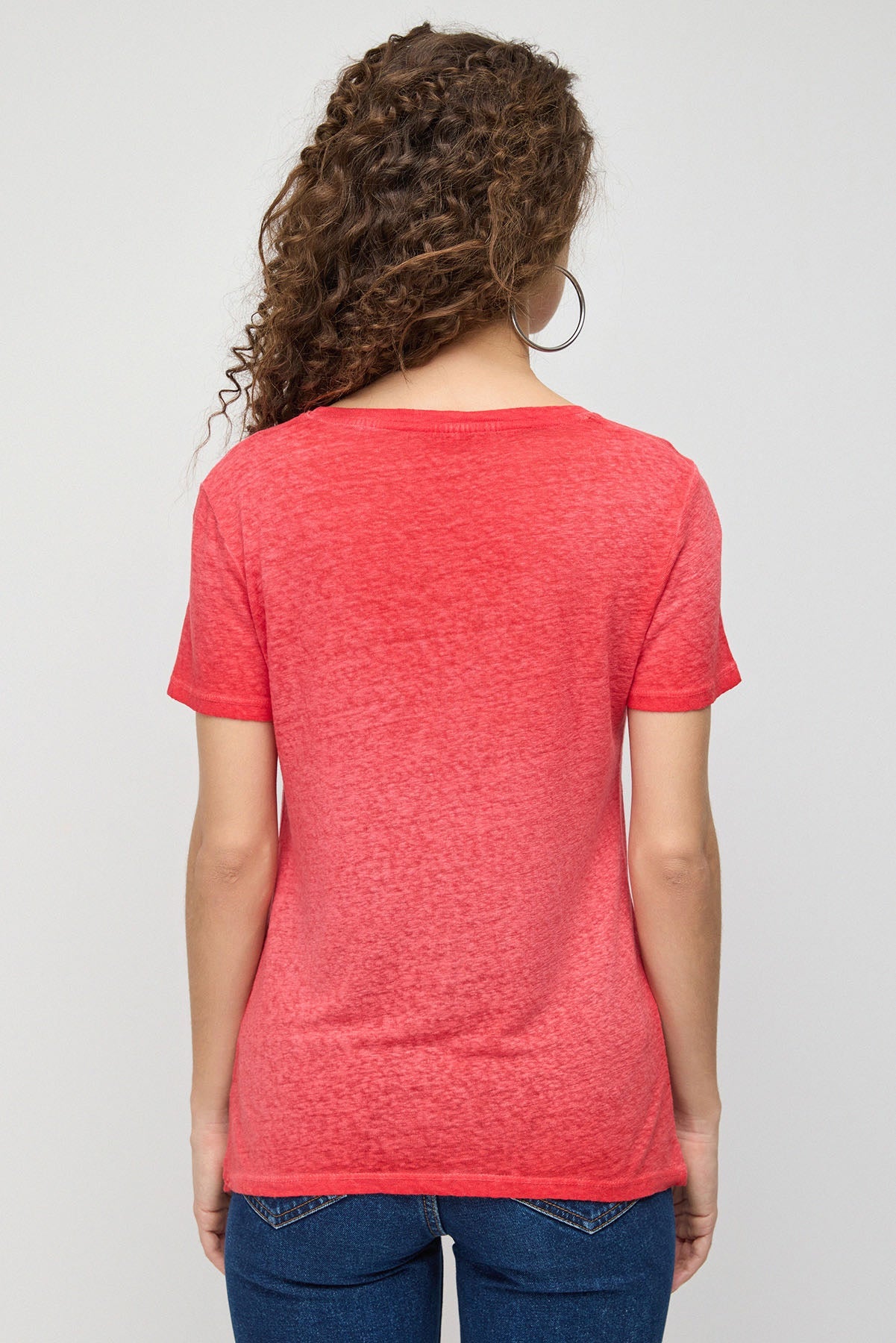 T-Shirt mit V-Ausschnitt