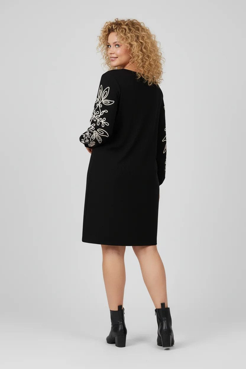 Langarmkleid mit V-Ausschnitt