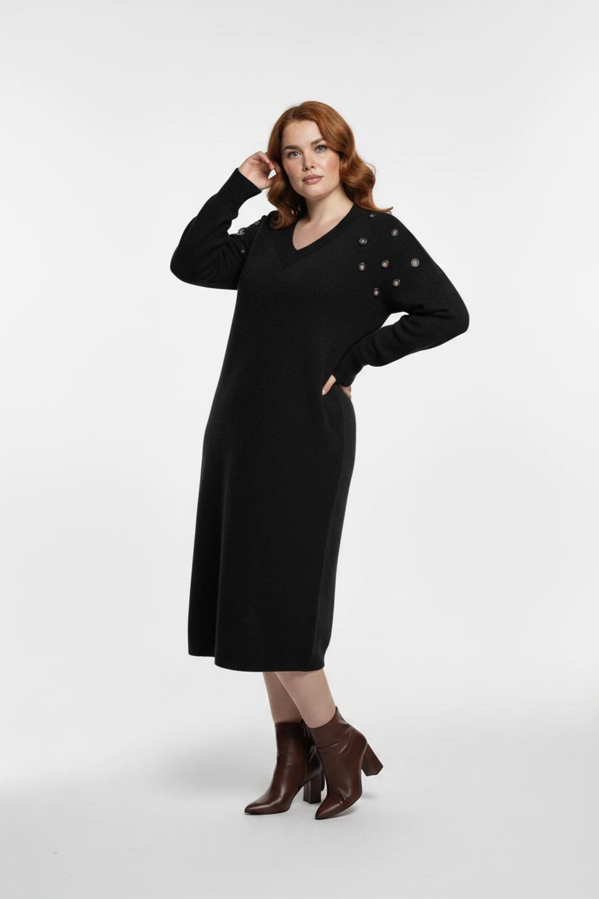 Strickkleid mit V-Ausschnitt