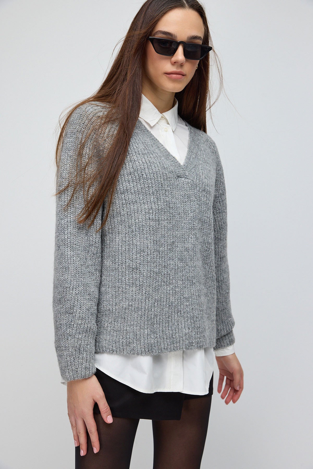 Oversize-Pullover mit V-Ausschnitt