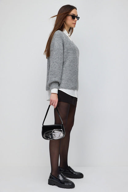 Oversize-Pullover mit V-Ausschnitt