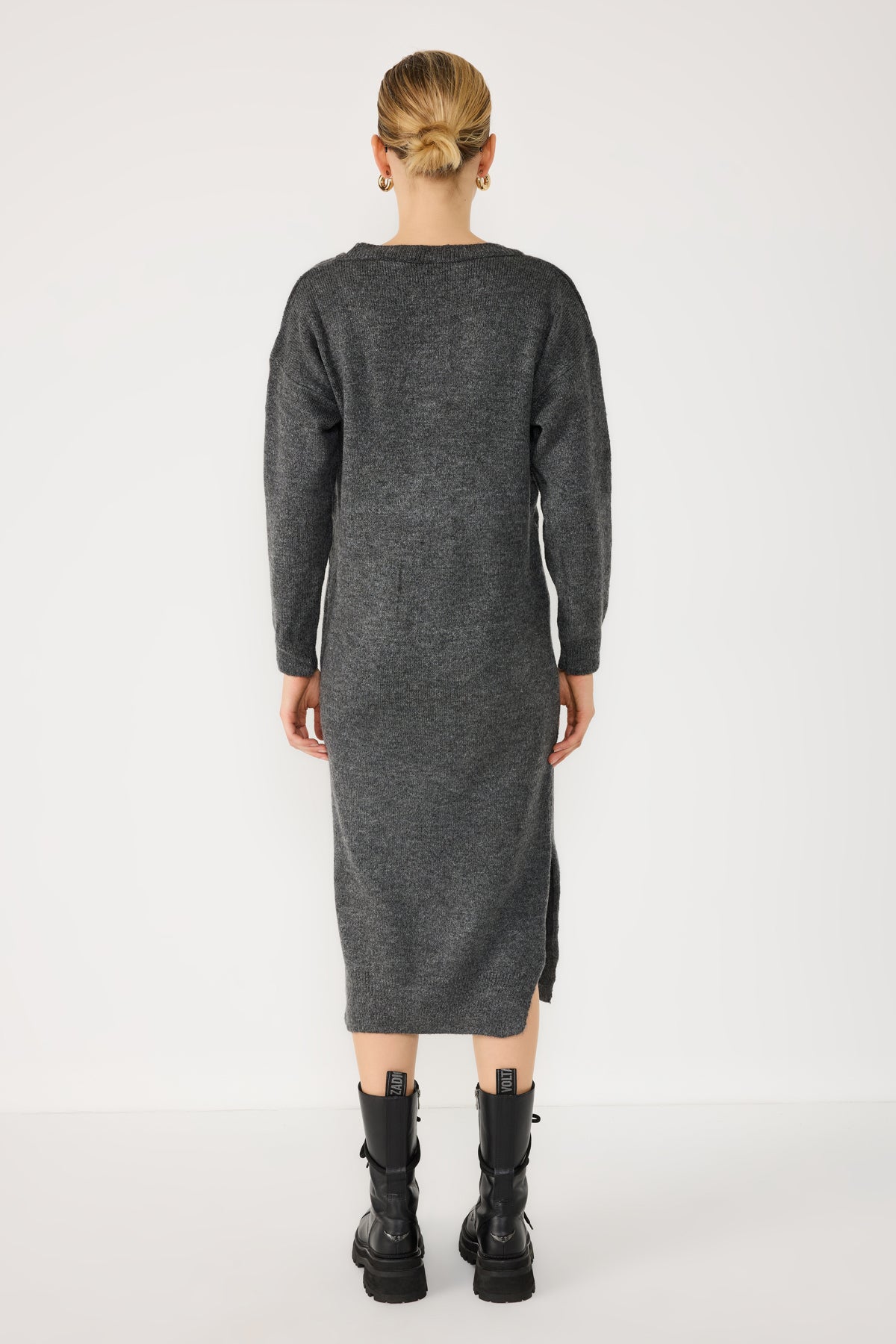 Langärmeliges Strickkleid in Midi-Länge