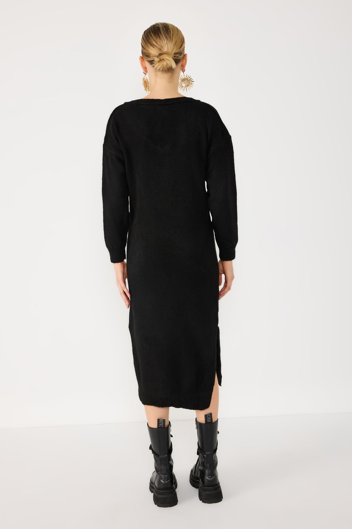 Langärmeliges Strickkleid in Midi-Länge