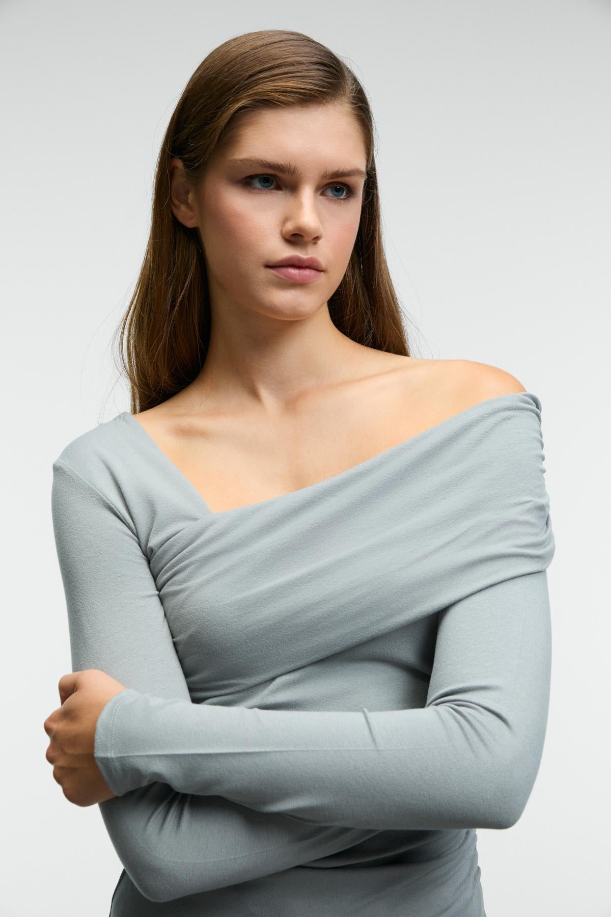 GRIMELANGE VELMEA Damen Asymmetrische Bluse Hellgrau