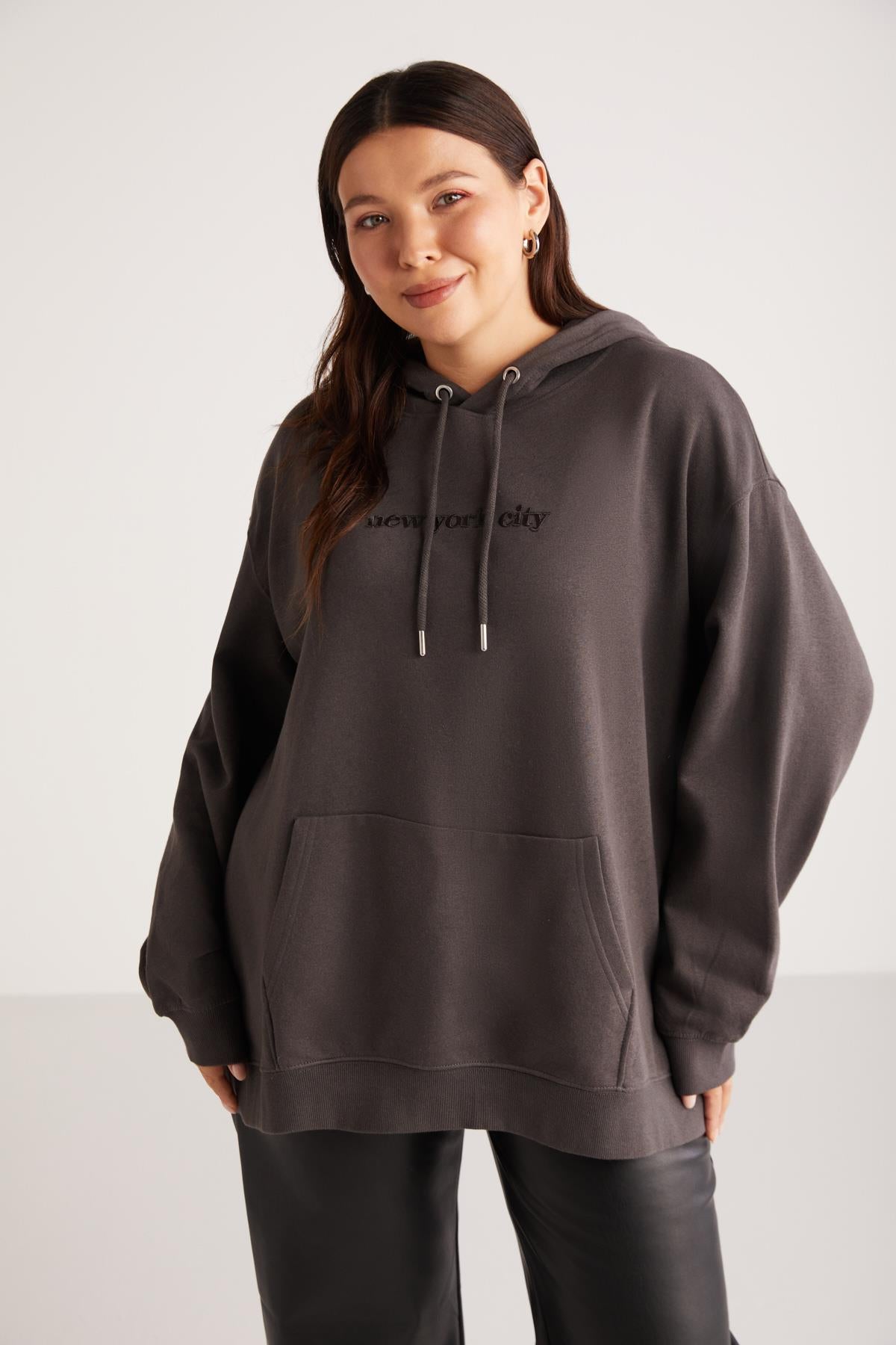 ETHIQUET VERONICABB Lockeres Plus Sweatshirt Anthrazit