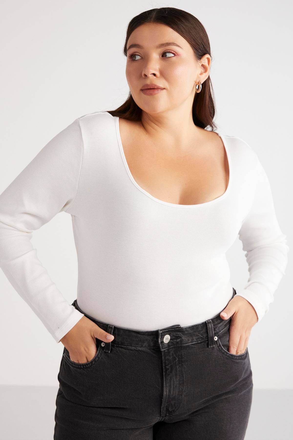 VERSAYBB Figurbetonter Plus Body