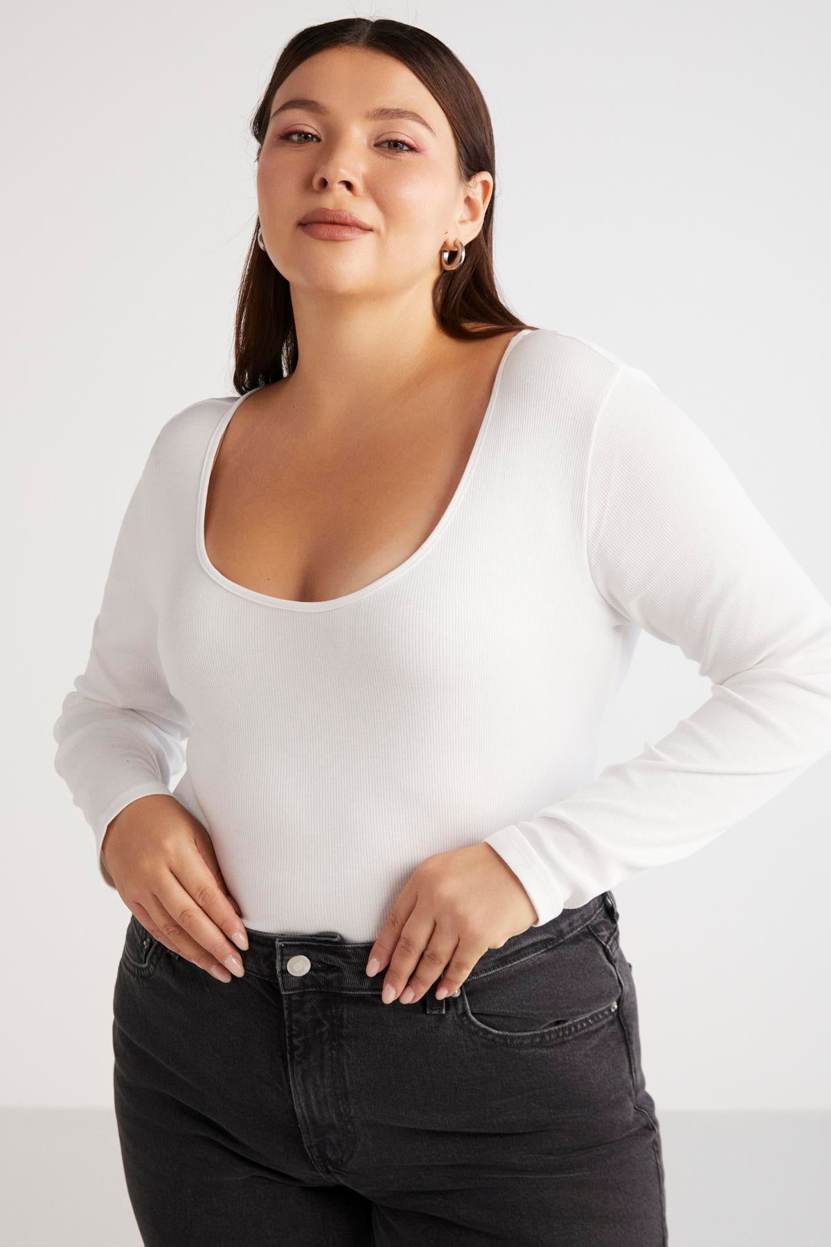 VERSAYBB Figurbetonter Plus Body