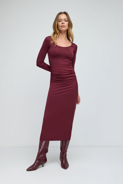 Kleid mit gerafften Seitendetails