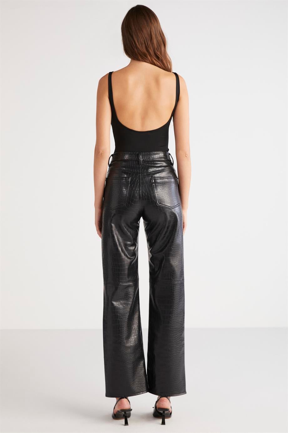 ETHIQUET WANDA Regular Strickbody Schwarz
