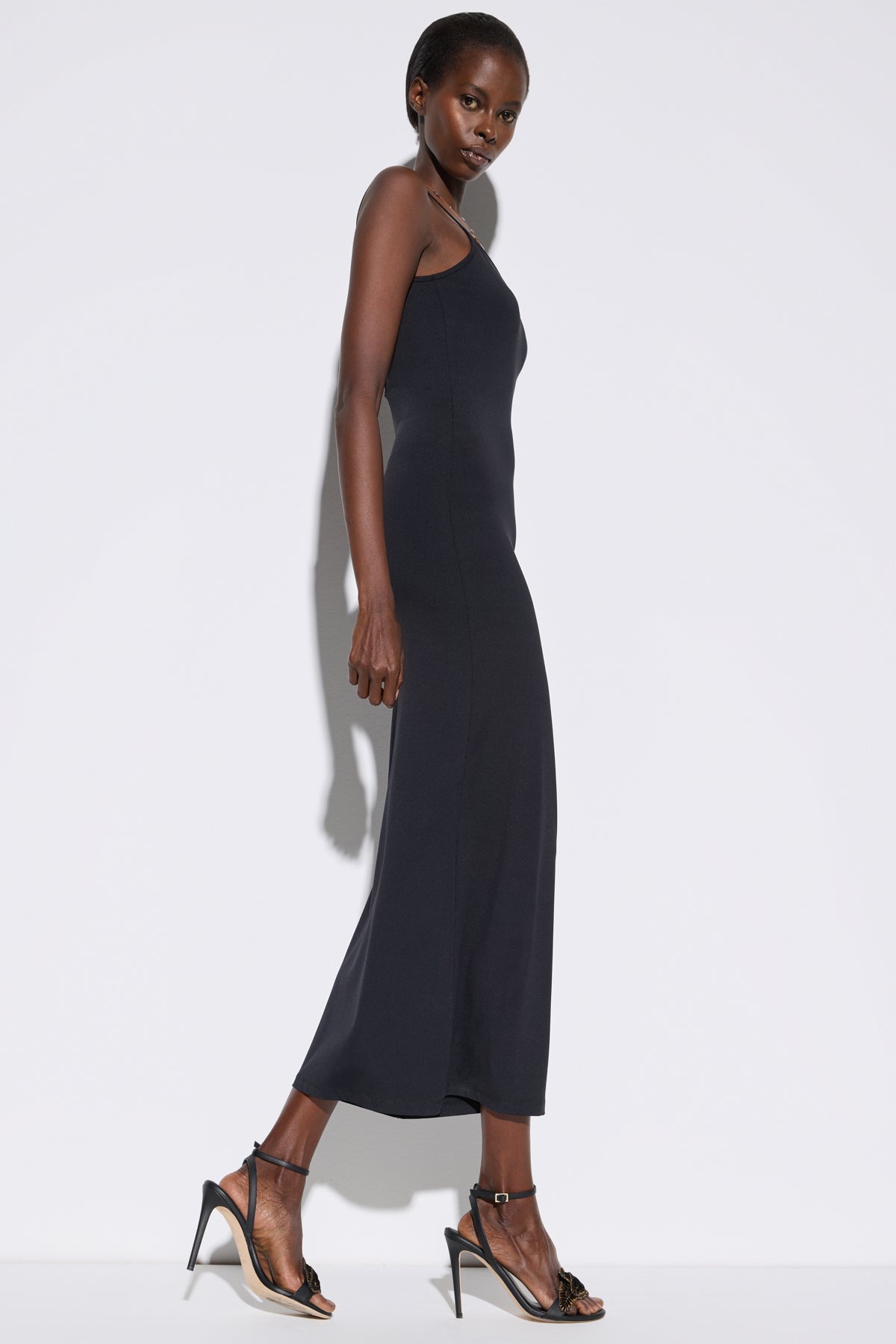 Maxikleid mit dünnen Trägern