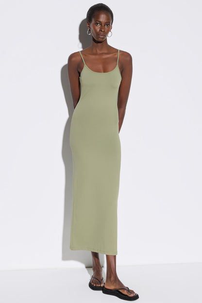 Maxikleid mit dünnen Trägern
