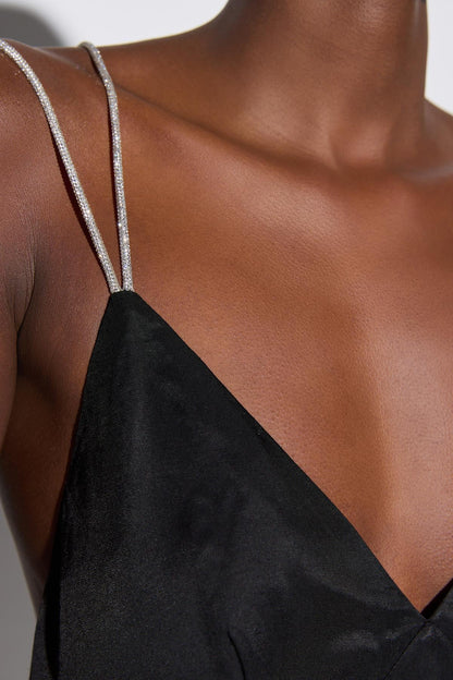 Trägerloses Minikleid
