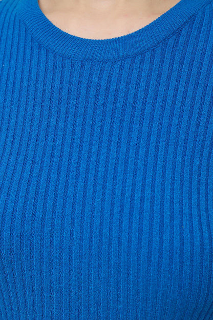 Langärmeliges Kleid