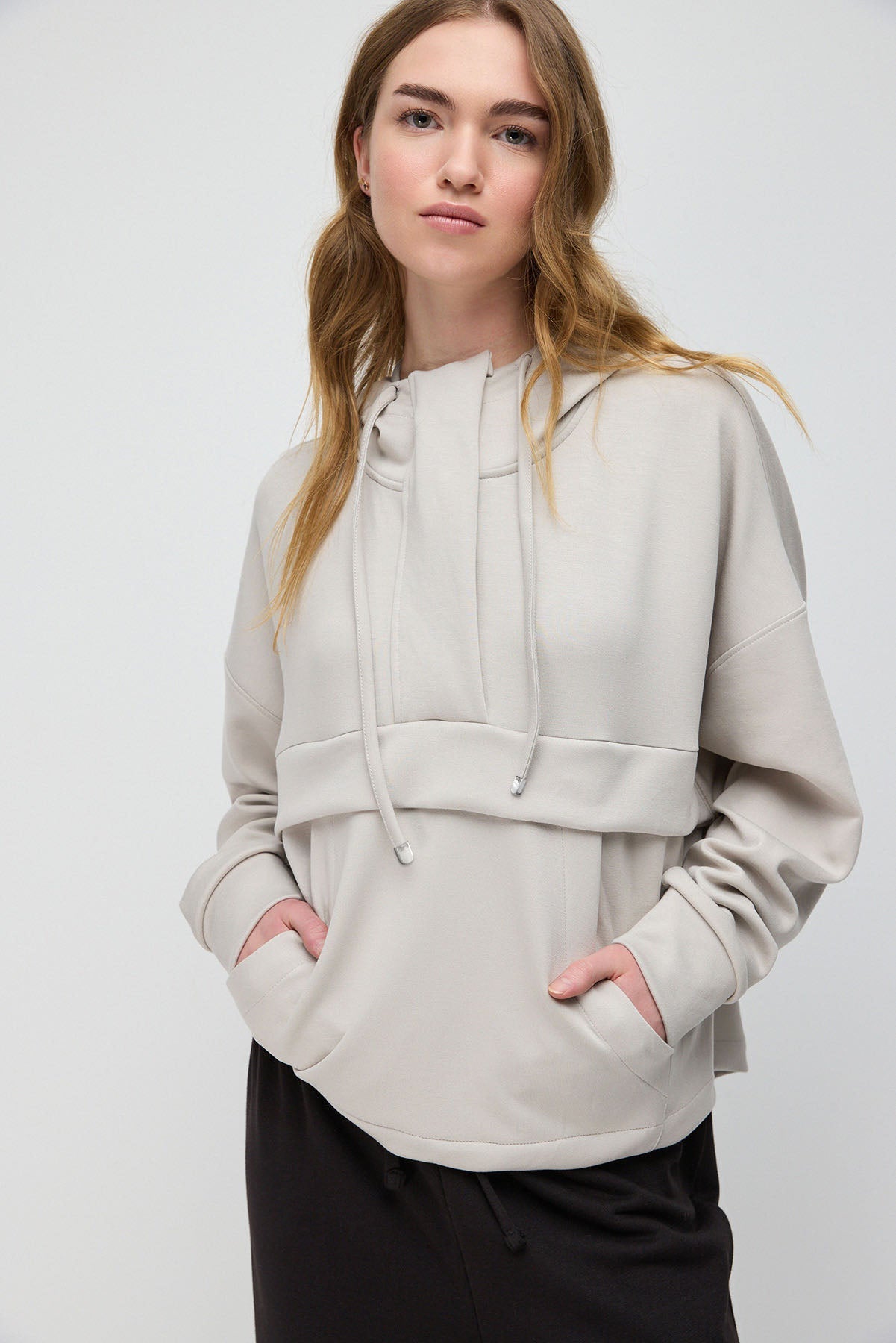 Sweatshirt mit halbem Reißverschluss und Taschen