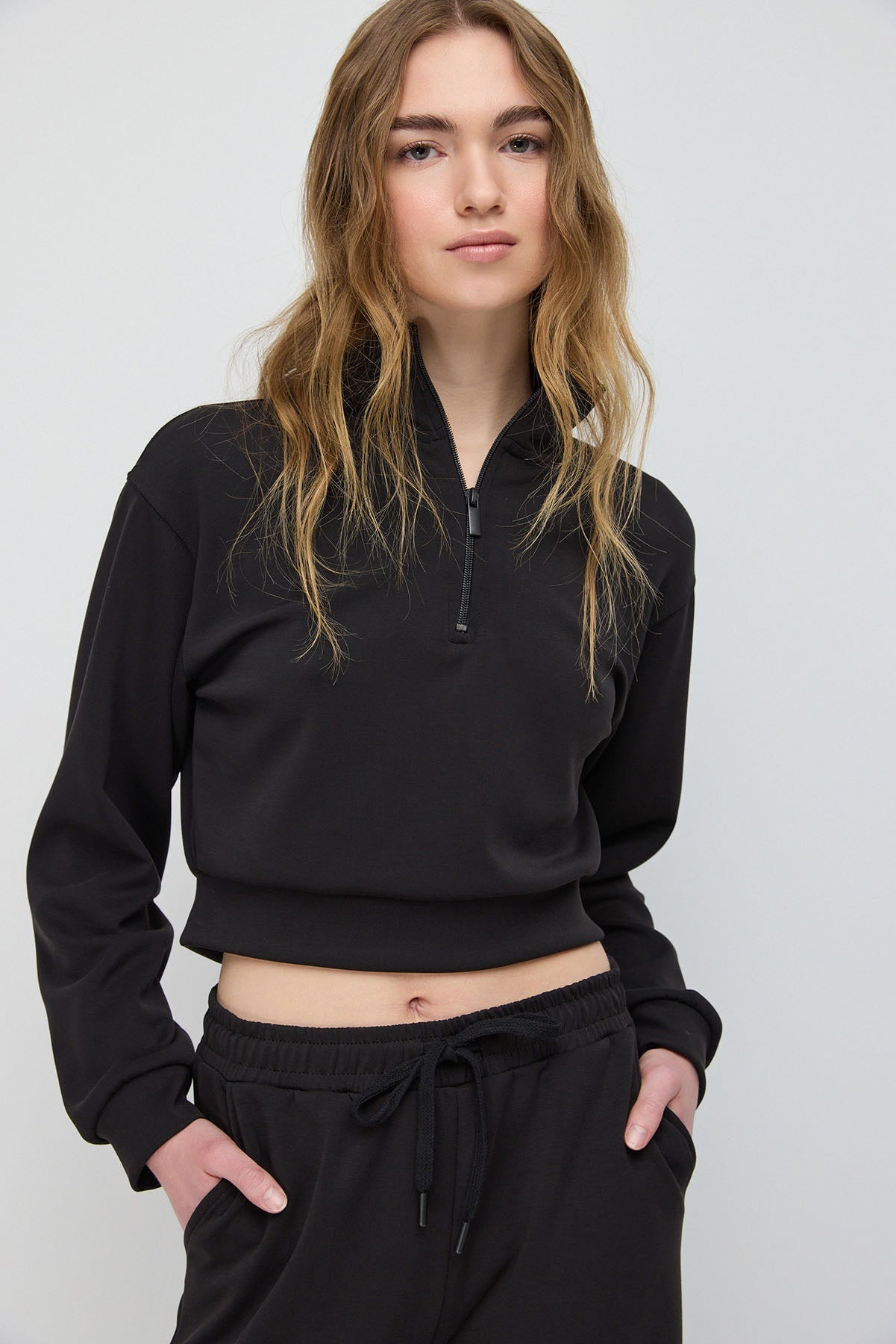 Sweatshirt mit halbem Reißverschluss