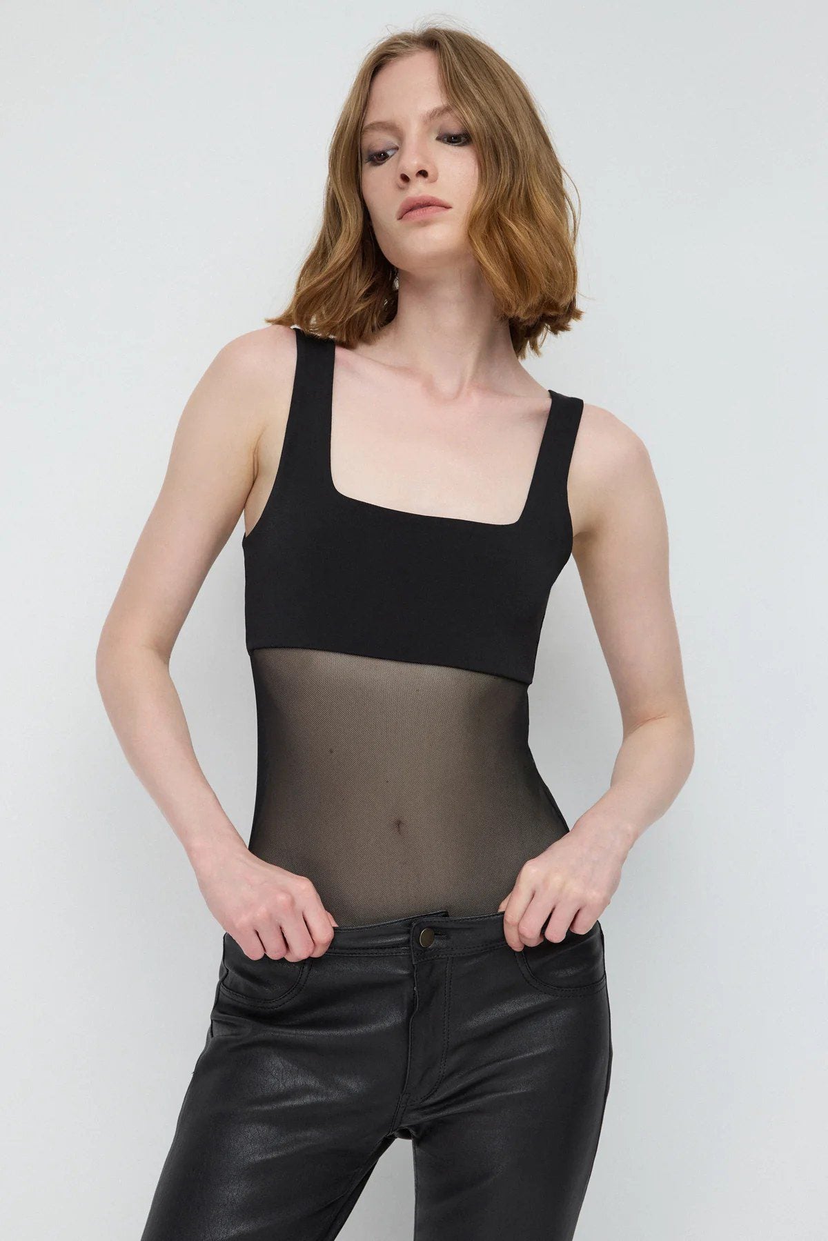 ärmellose Bluse