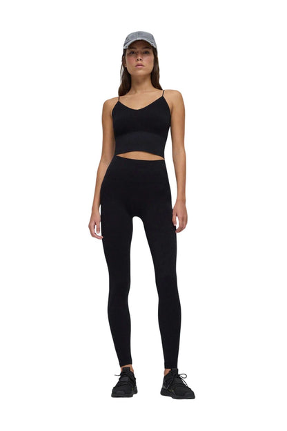 Cropped-Top mit Trägern und V-Ausschnitt