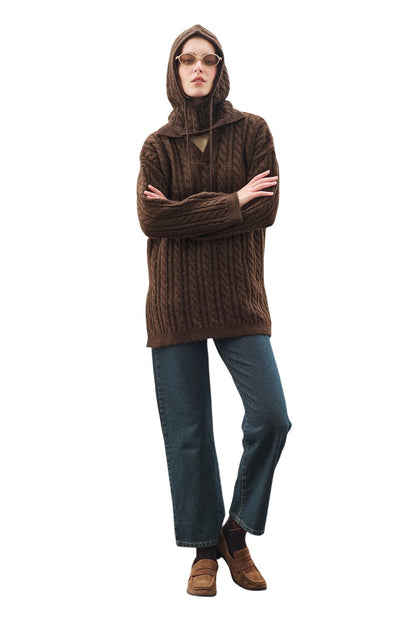Geflochtener Pullover mit Kragen, braun