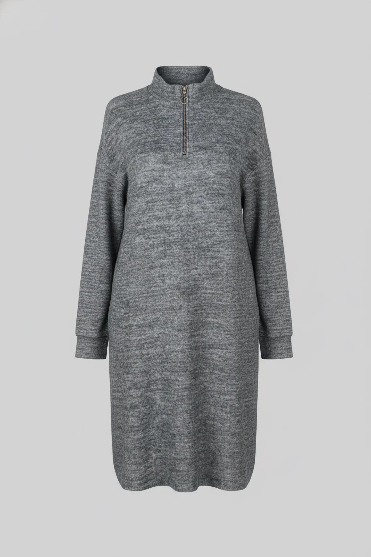 Strickkleid mit Reißverschlussdetail am Ausschnitt