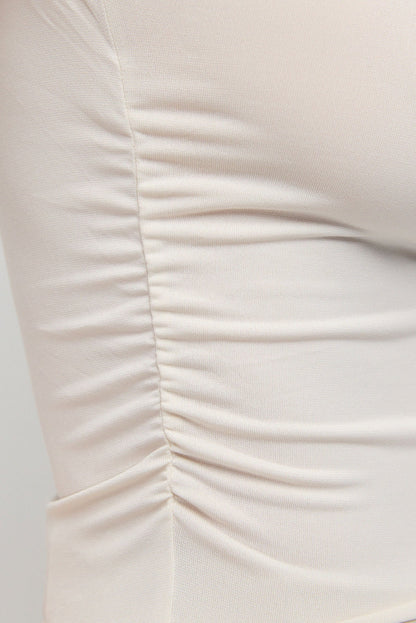 Kurze Bluse mit gerafften Seitendetails