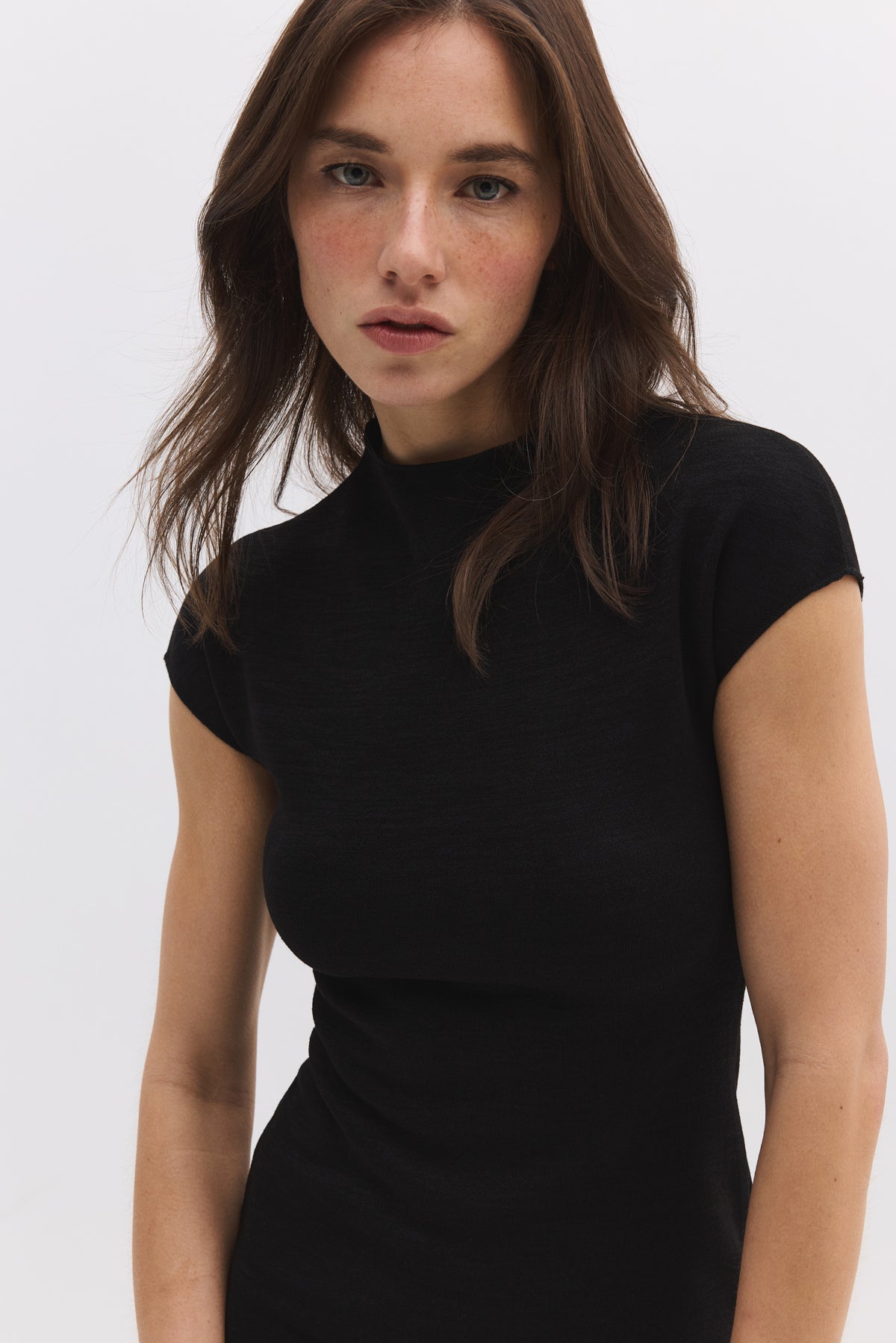 Minikleid mit halbem Rollkragen
