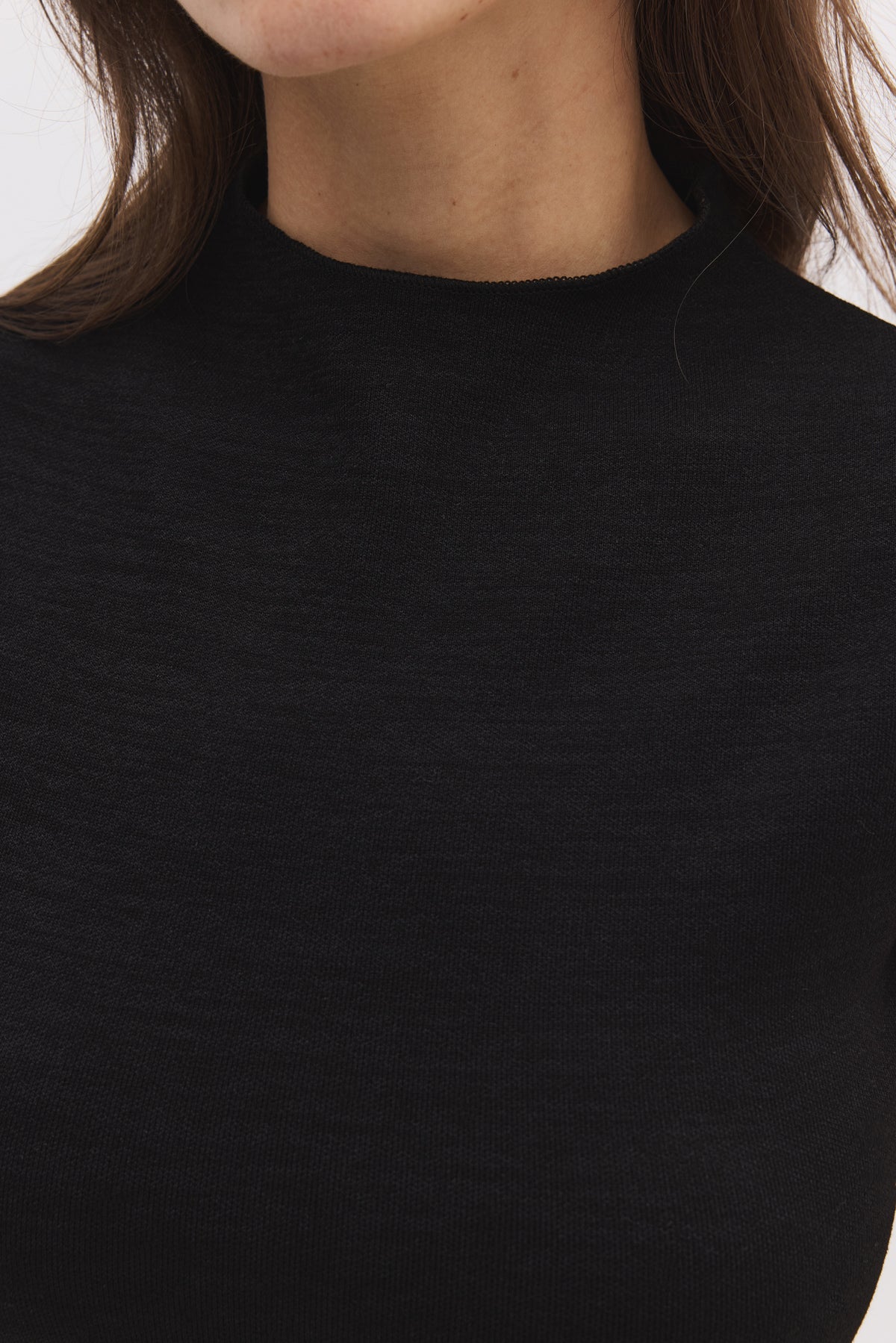 Minikleid mit halbem Rollkragen