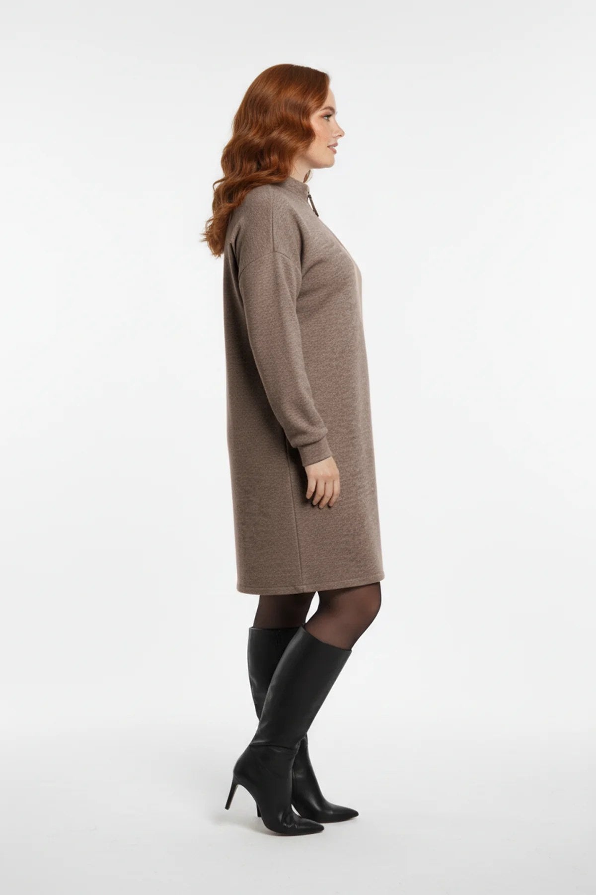 Kleid mit halbem Reißverschluss