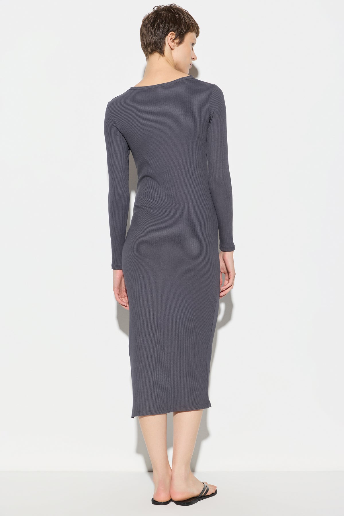 Midikleid mit Schlitz