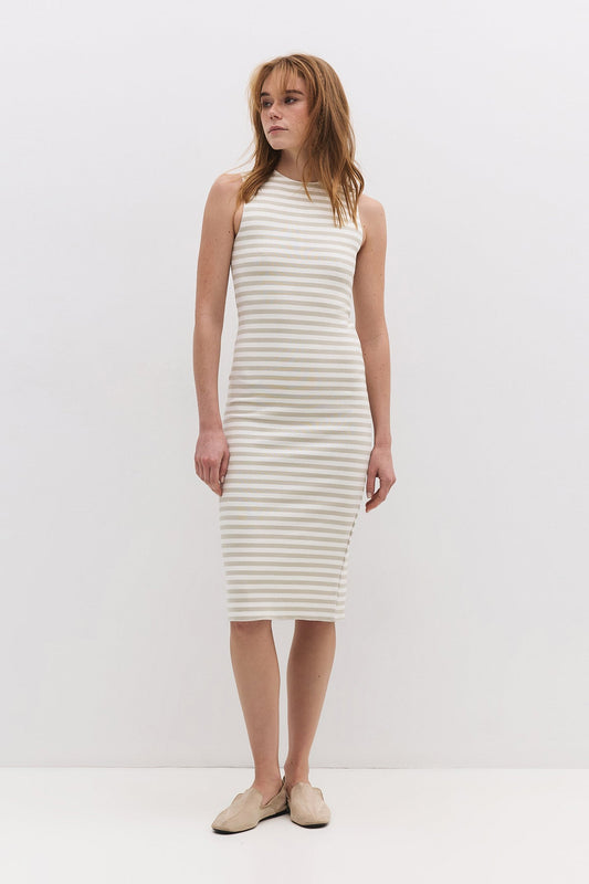 Midikleid mit Schlitz