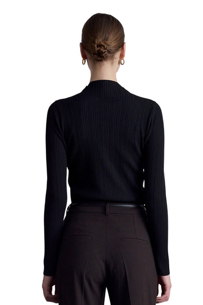 SCHWARZE STRICKBLUSE MIT HOCHAUSSCHNITT