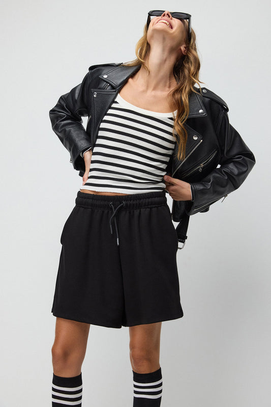 Bermuda-Shorts mit weicher Textur