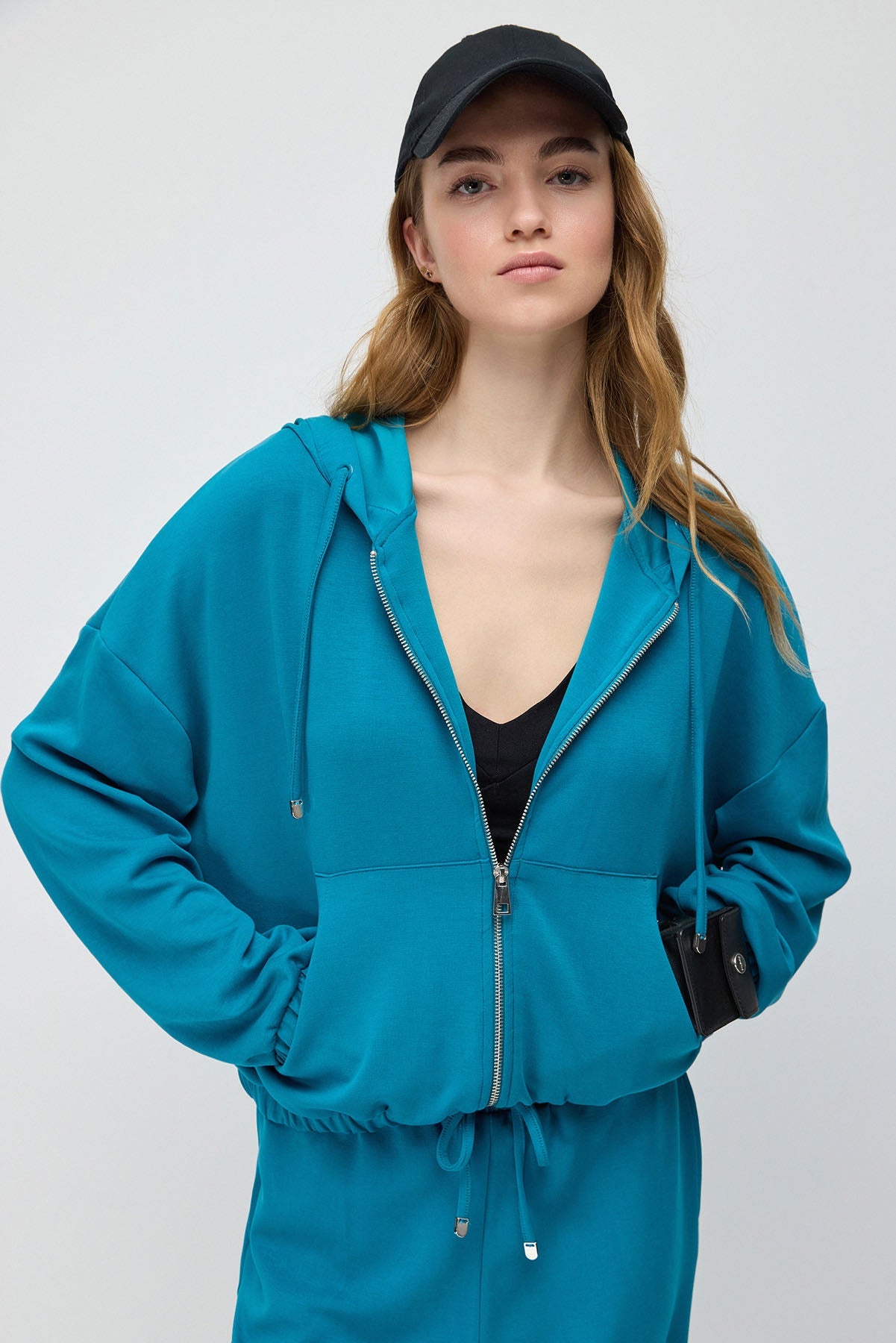 Kurze Jacke mit Reißverschluss