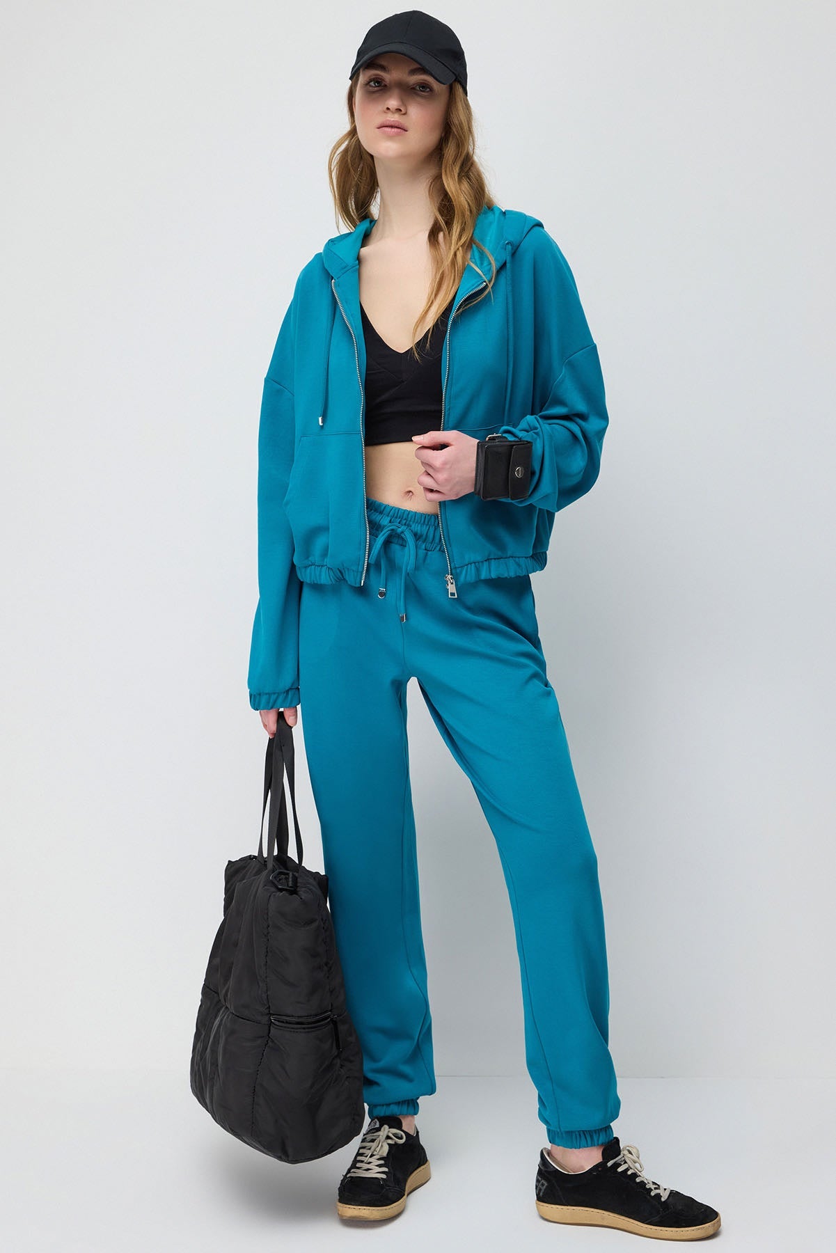 Kurze Jacke mit Reißverschluss