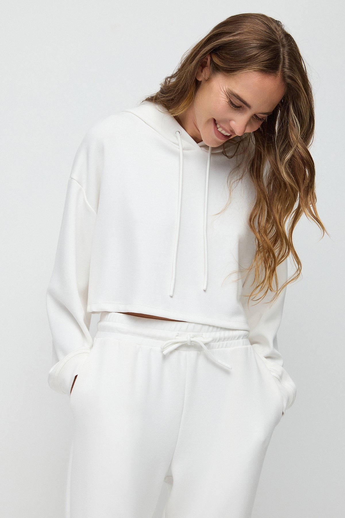 Kurzarm-Sweatshirt mit weicher Textur und Kapuze
