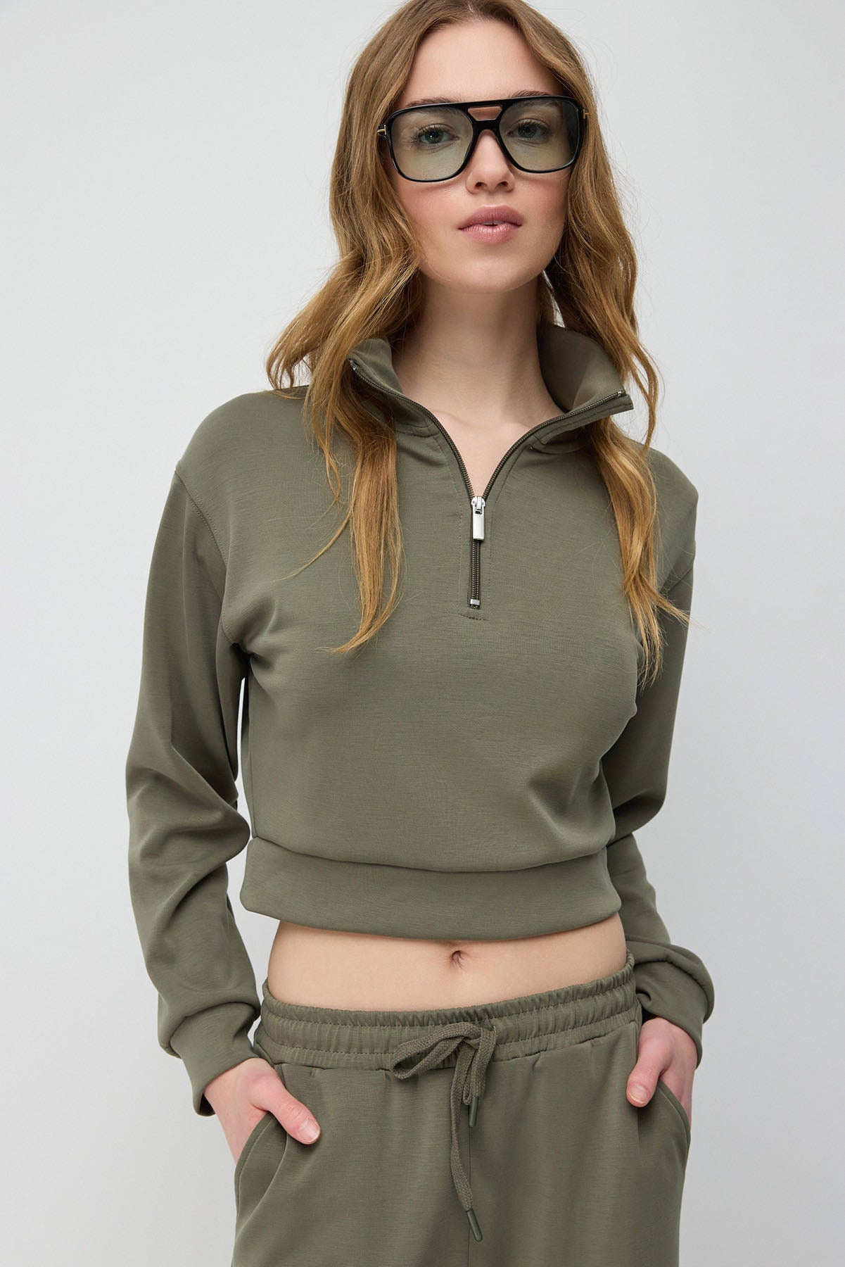 Sweatshirt mit halbem Reißverschluss
