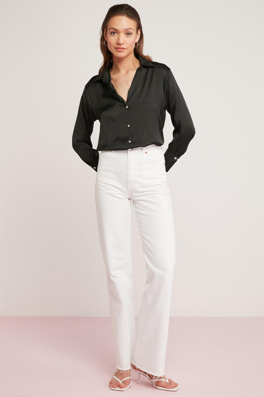ETHIQUET YVONNE Satin Regular Fit Bluse Schwarz