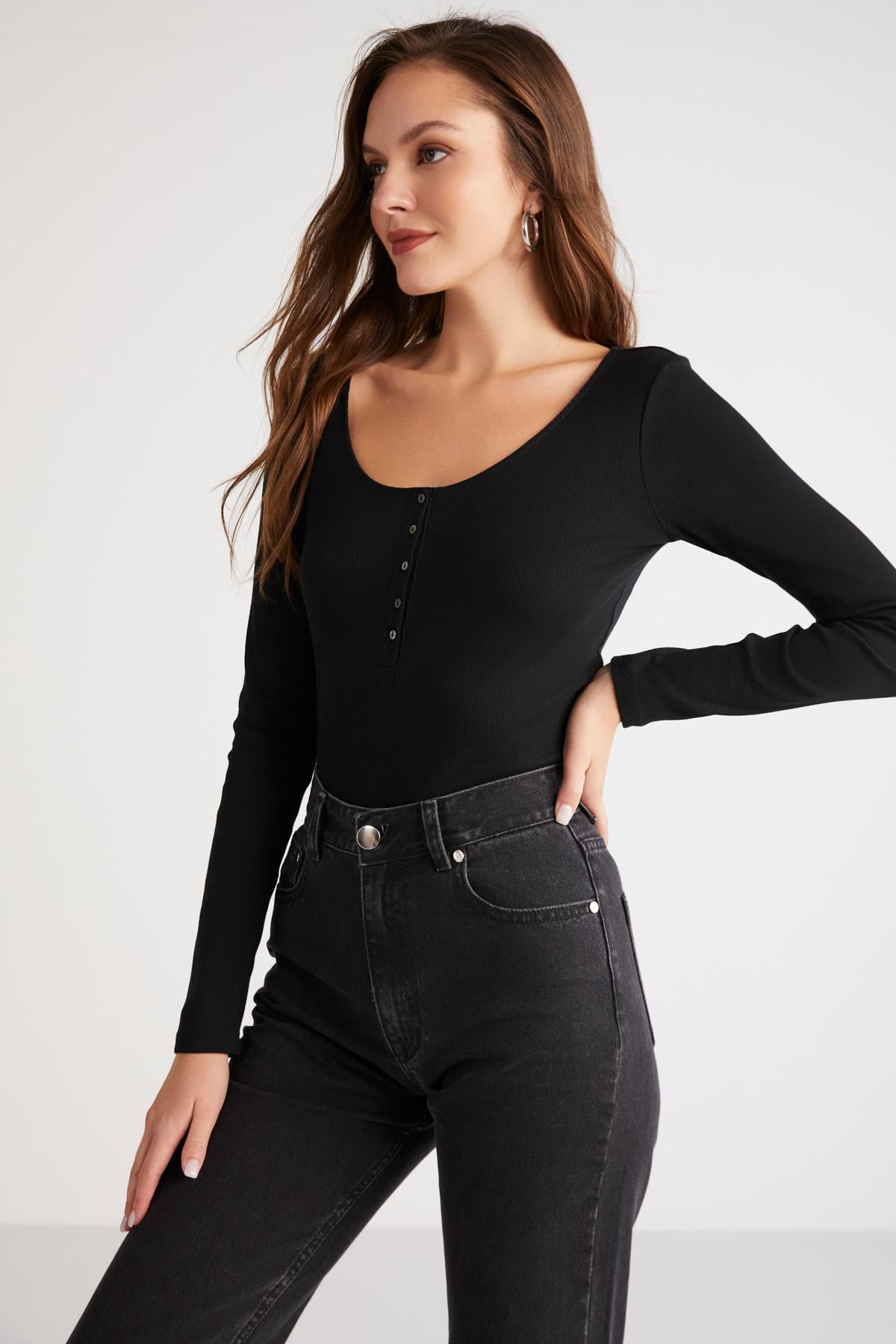 ETHIQUET Damen Gerippte Figurbetonte Knopfbluse Schwarz