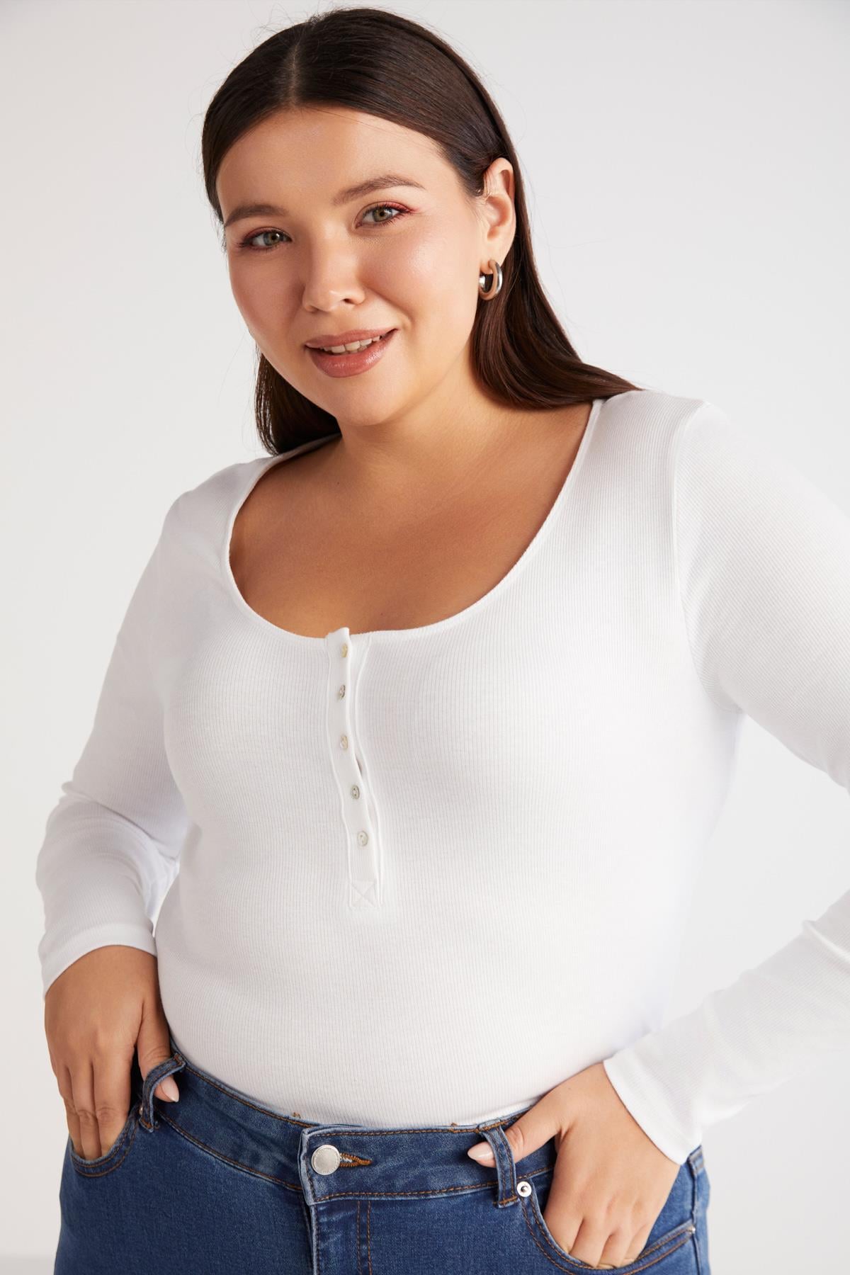 ETHIQUET Damen Plus Size Gerippte Knopfbluse Weiß