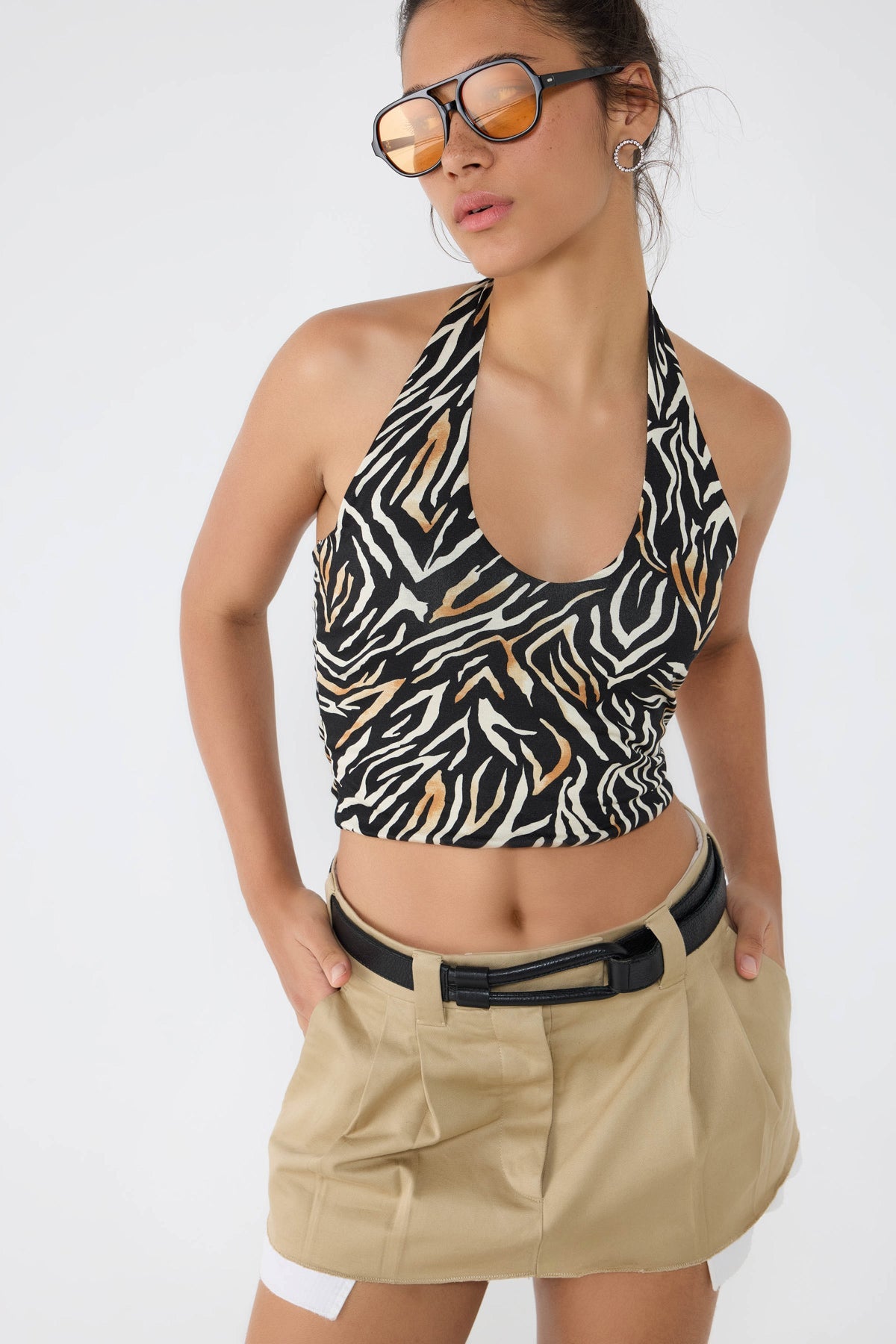 Kurze Bluse mit Zebramuster