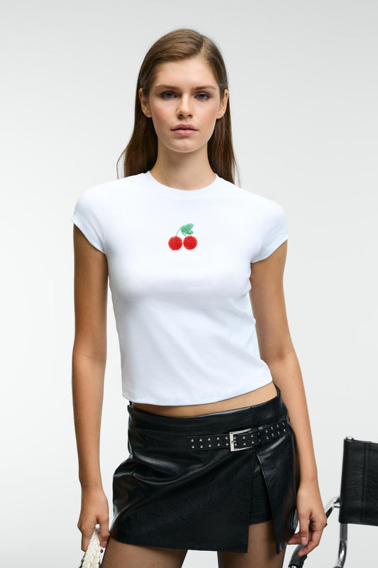 ZEFIRA Damen Slim Tee mit Perlen