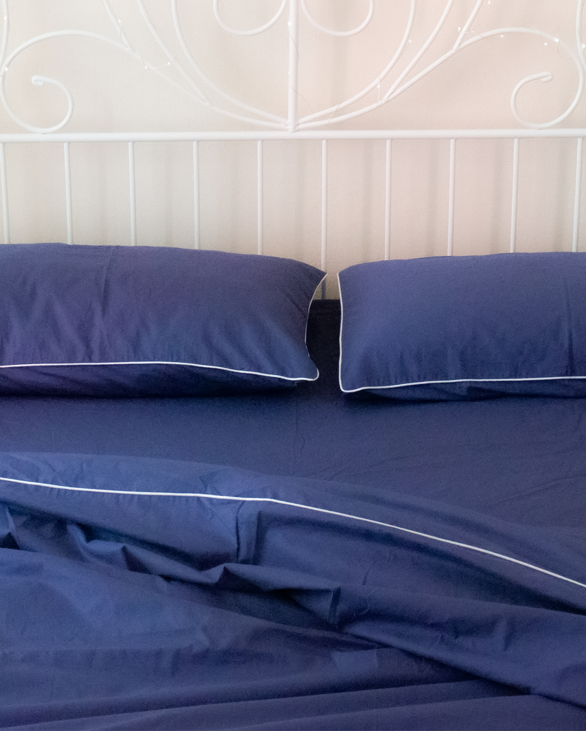 Classic Percale - Core Bedding Set - Navy Blue with White Piped Edge